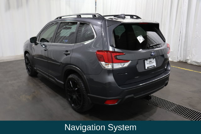 Used 2022 Subaru Forester Limited AWD/4WD image 5