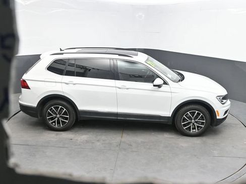 Used 2021 Volkswagen Tiguan SE w/ Panoramic Sunroof Package AWD/4WD image 35