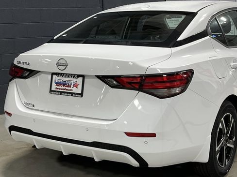 New 2025 Nissan Sentra SV image 7