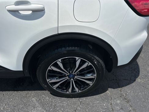 Certified 2022 Ford Escape SEL w/ SEL Stealth AWD Package image 33