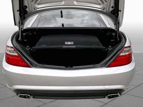 Used 2014 Mercedes-Benz SLK 350 image 34