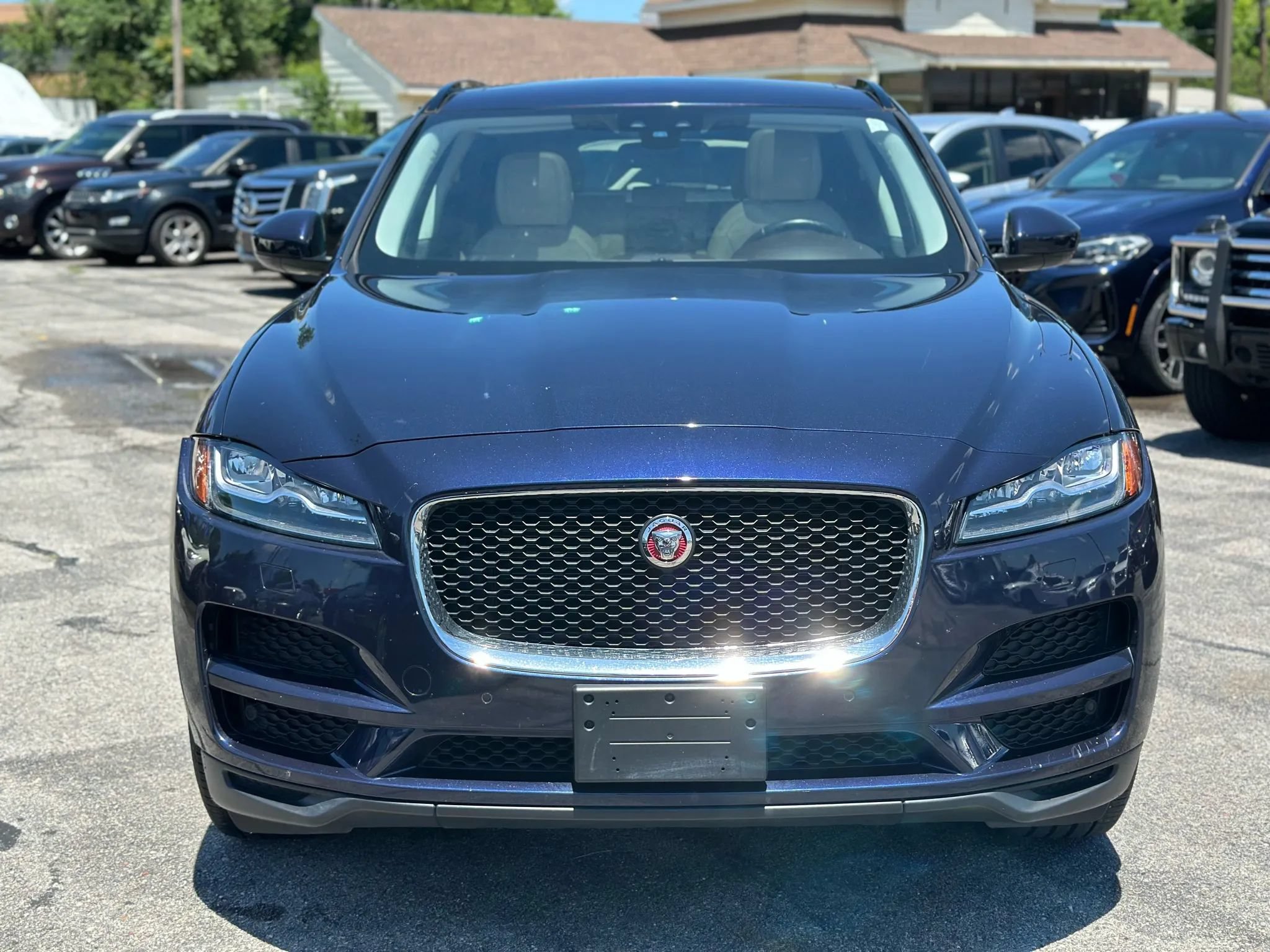Used 2018 Jaguar F-PACE Prestige AWD/4WD image 3