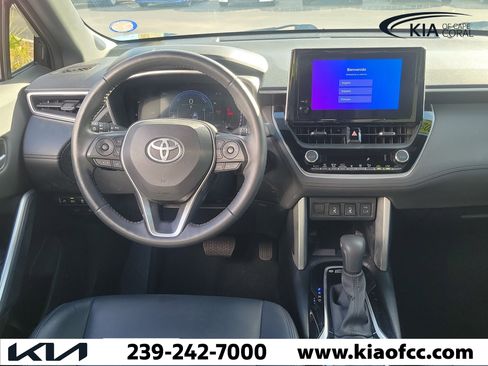 Used 2024 Toyota Corolla Cross AWD Hybrid w/ Convenience Package image 14