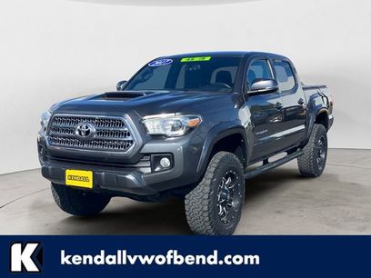 Used 2017 Toyota Tacoma TRD Sport w/ Tow Package (A/T)