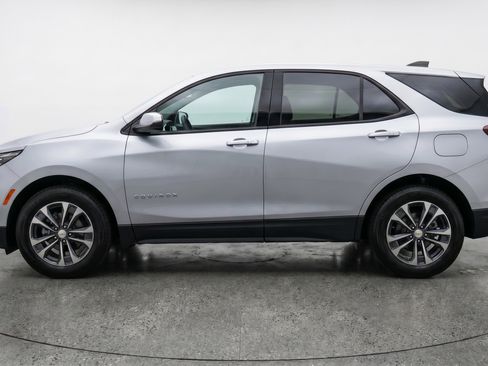 Used 2025 Chevrolet Equinox LT image 5