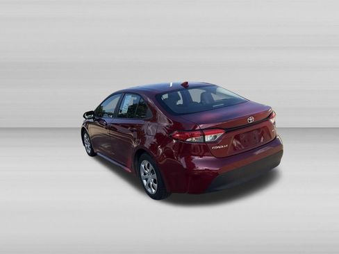 Used 2025 Toyota Corolla LE FWD image 7