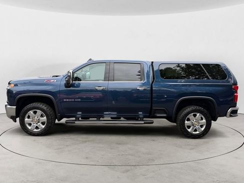 Used 2021 Chevrolet Silverado 3500 LTZ AWD/4WD image 2
