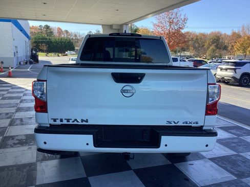 Used 2024 Nissan Titan SV w/ Accessory Utility Package image 3