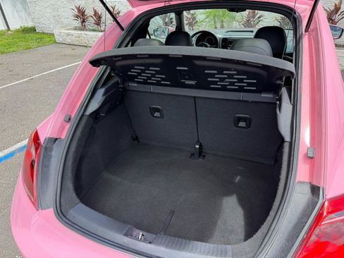 Used 2013 Volkswagen Beetle 2.5 FWD image 28