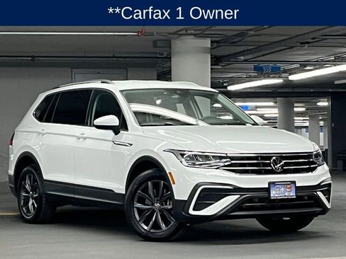 Used 2022 Volkswagen Tiguan SE image 3