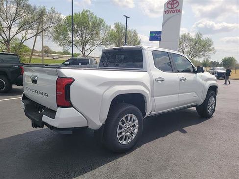 New 2026 Toyota Tacoma Limited AWD/4WD image 5