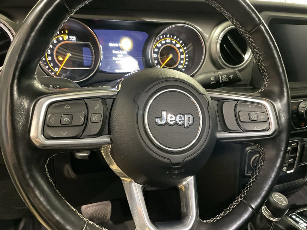 Used 2022 Jeep Gladiator Overland w/ Cold Weather Group AWD/4WD image 16