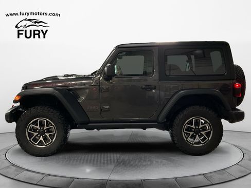 Used 2024 Jeep Wrangler Rubicon AWD/4WD image 6