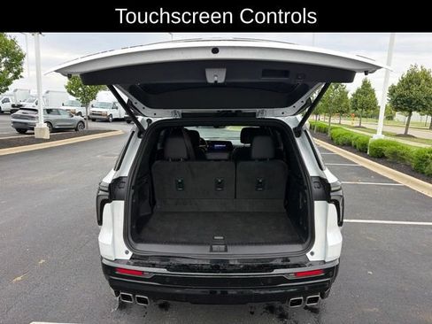 Used 2024 Chevrolet Traverse RS w/ LPO, Floor Liner Package AWD/4WD image 12