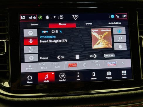Used 2024 Dodge Durango GT RWD image 9