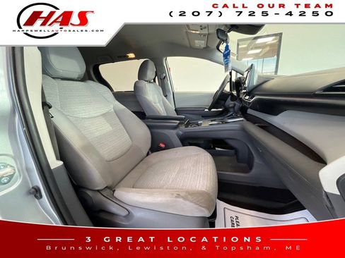 Used 2021 Toyota Sienna LE image 15