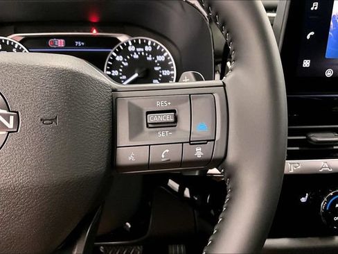 New 2026 Nissan Pathfinder SV w/ SV Premium Package AWD/4WD image 25