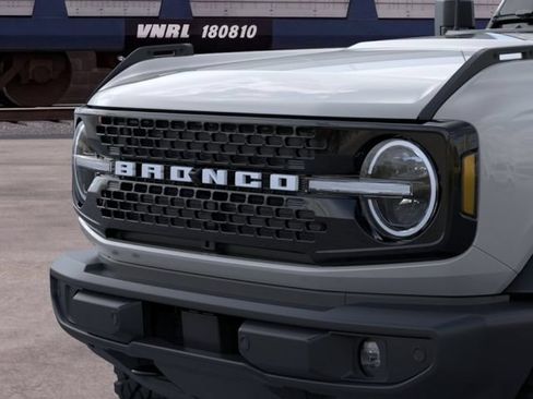 New 2026 Ford Bronco Outer Banks w/ Sasquatch Package AWD/4WD image 19