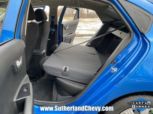 Used 2022 Kia Rio S image 32
