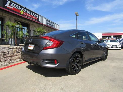 Used 2019 Honda Civic Sport image 4
