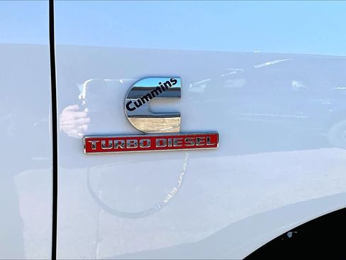 Used 2024 RAM 2500 Laramie w/ Safety Group image 10