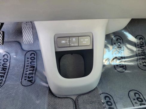 New 2026 Hyundai Ioniq 5 SEL image 36