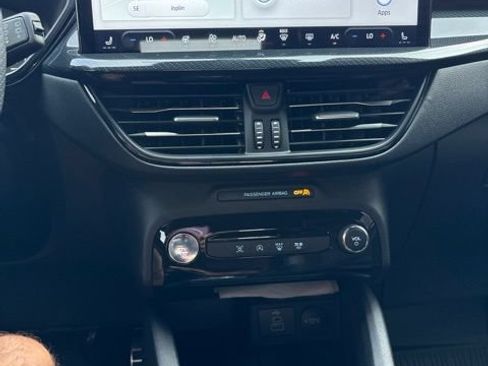 Used 2024 Ford Escape ST-Line w/ Tech Pack #1 AWD/4WD image 9