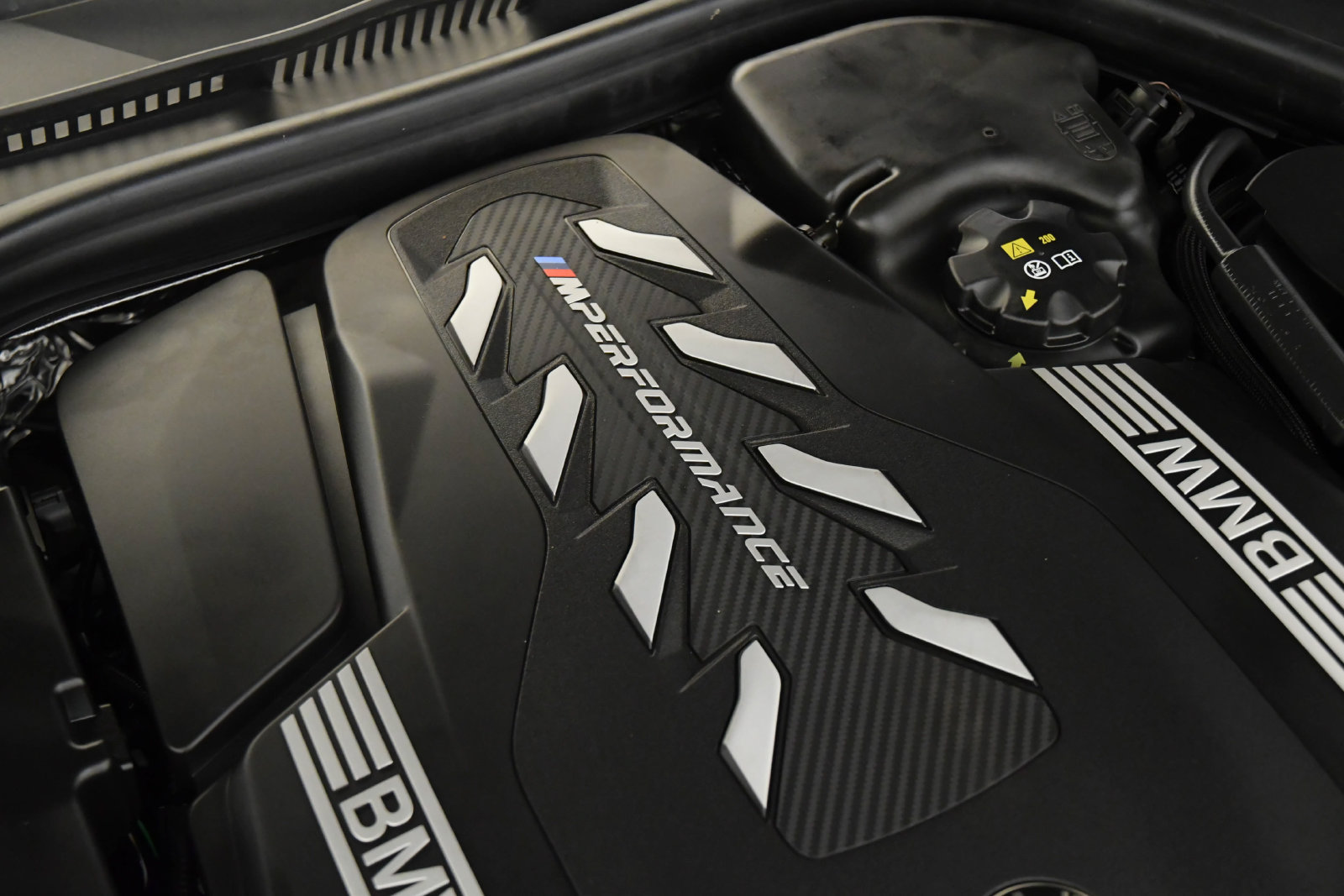 Used 2019 BMW M850i xDrive Coupe AWD/4WD image 40