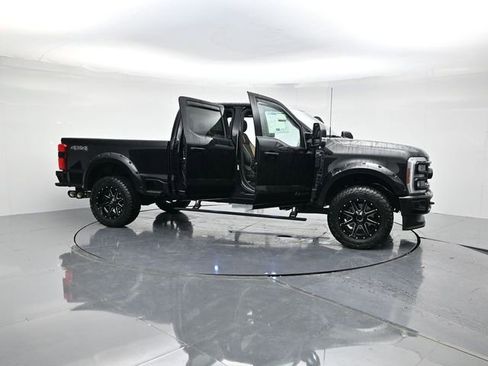 New 2025 Ford F250 XLT w/ Black Appearance Package image 47