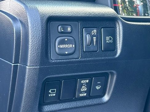 Used 2022 Toyota 4Runner TRD Off-Road Premium AWD/4WD image 27