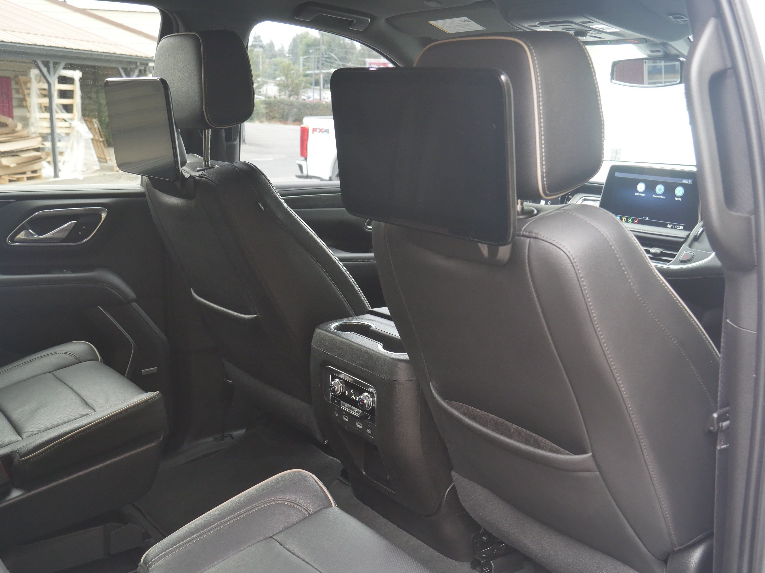 Used 2021 GMC Yukon SLT w/ Rear Media and Nav Package AWD/4WD image 33