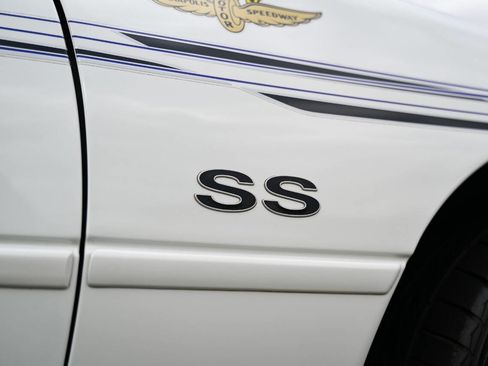 Used 2000 Chevrolet Camaro Z28 w/ SS Performance/Appearance Pkg image 25