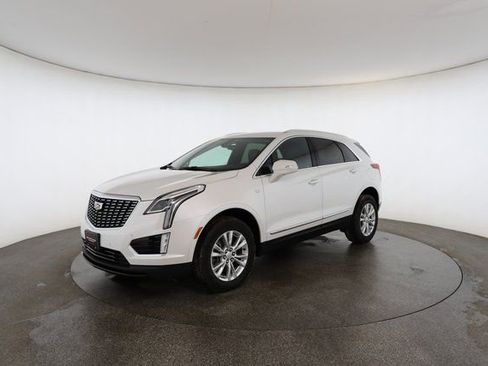 Used 2021 Cadillac XT5 Luxury image 2