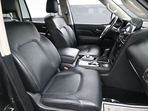 Used 2024 INFINITI QX80 Luxe RWD image 32