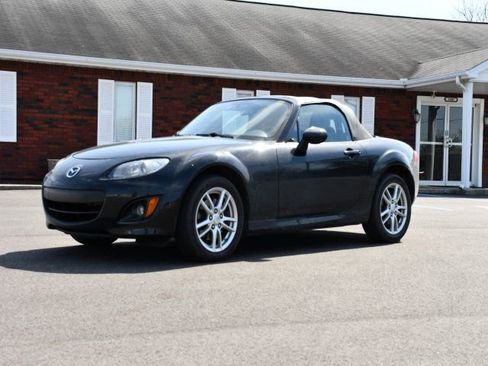 Used 2010 MAZDA MX-5 Miata Sport w/ Convenience Pkg image 20