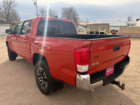 Used 2016 Toyota Tacoma SR5 image 4
