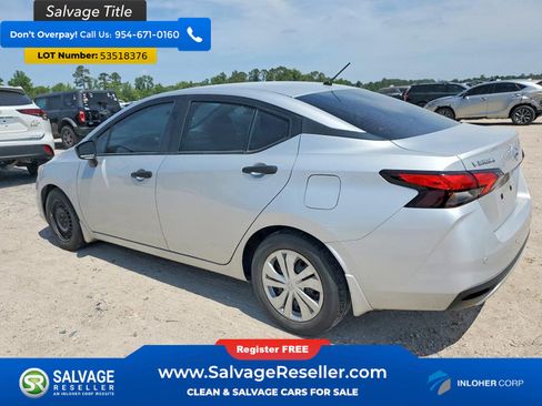 Used 2021 Nissan Versa S FWD image 3