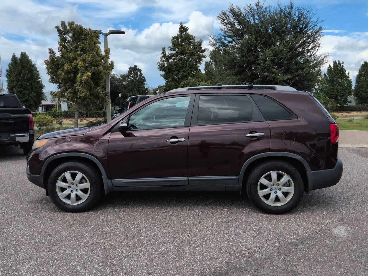 Used 2012 Kia Sorento LX w/ Convenience Pkg FWD image 3