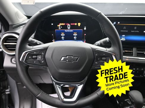 Used 2025 Chevrolet Trax ACTIV w/ Driver Confidence Package image 21
