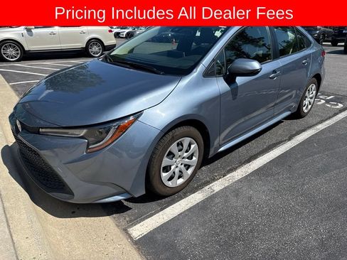 Used 2020 Toyota Corolla LE FWD image 5