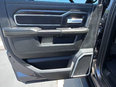 Used 2024 RAM 2500 Laramie w/ Night Edition AWD/4WD image 15