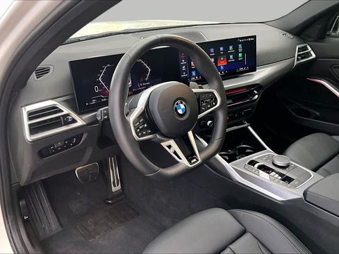 Used 2025 BMW 330i Sedan w/ M Sport Package RWD image 18