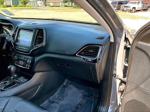 Used 2023 Jeep Cherokee Altitude Lux AWD/4WD image 19