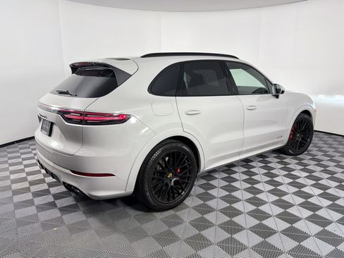 Certified 2023 Porsche Cayenne GTS AWD/4WD image 9