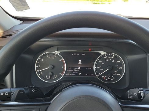 Used 2022 Nissan Rogue SV FWD image 19