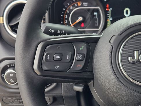 New 2026 Jeep Gladiator Sport AWD/4WD image 34