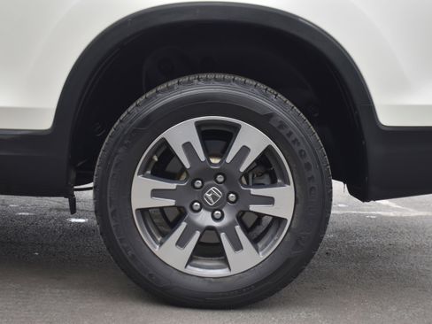 Used 2018 Honda Ridgeline RTL-E image 39