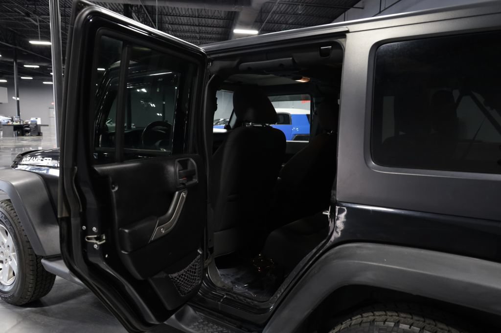 Used 2014 Jeep Wrangler Unlimited Sport w/ Quick Order Package 24S AWD/4WD image 15