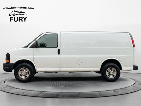 Used 2013 Chevrolet Express 3500 RWD image 6
