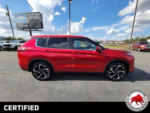 Used 2023 Mitsubishi Outlander SE image 7